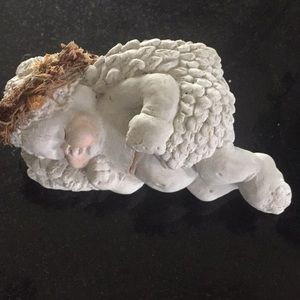 Clay art Cherub.